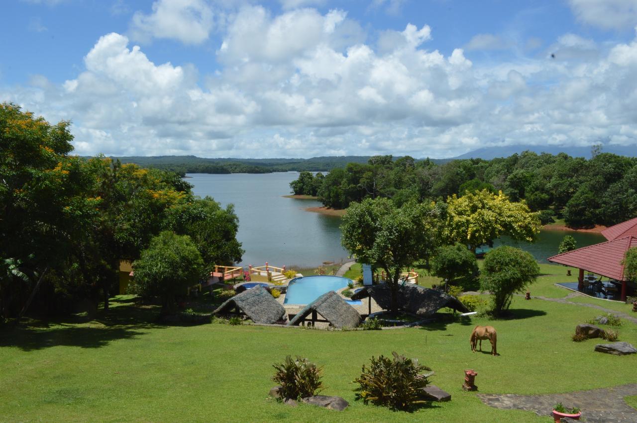 Porta Verde Resort Villas Caliraya Dolores  Εξωτερικό φωτογραφία